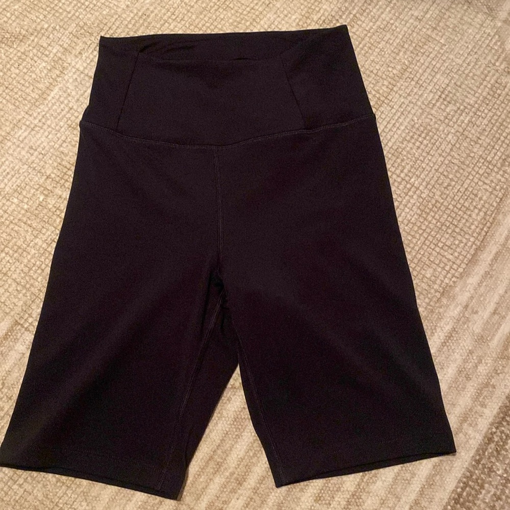 Girlfriend collective black bike shorts